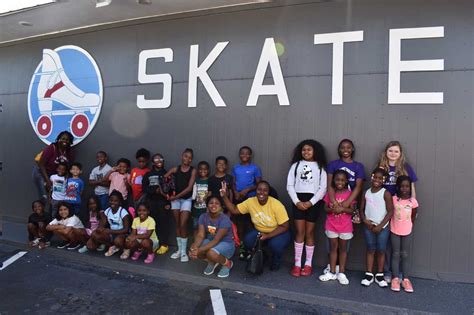 Skate world lakeland - Skate World is Lakeland's premier family entertainment center. From birthday parties, STEM trips and more, Skate World is the place where people come together.